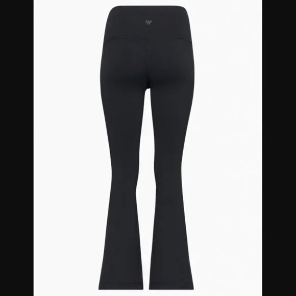 NWT Aritzia TNAlife Cheeky Flare Hi-Rise Legging size 2XS - Picture 3 of 8
